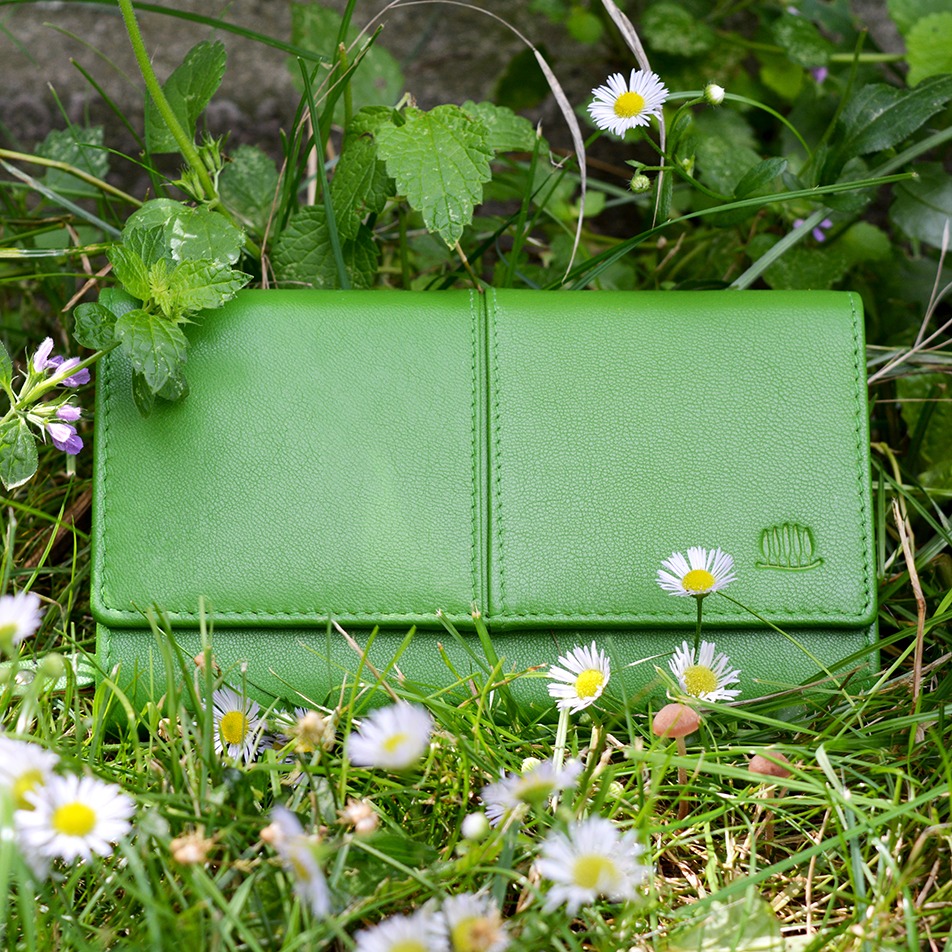 Bemutatkozik a Giorgio Carelli zöld színű női pénztárca kollekciója